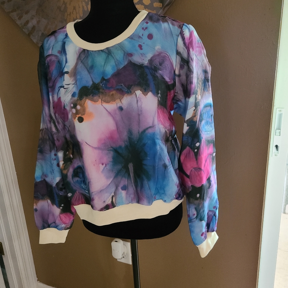 NWT Top